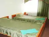 Просторный двухместный номер с 2 отдельными кроватями