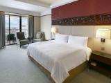 Двухместный номер Shangri-La Wing Premier с балконом