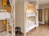Шестиместный номер