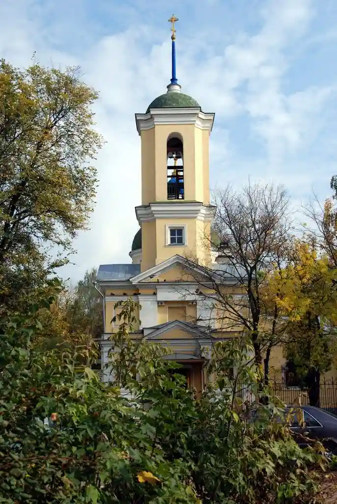 Храм косьмы и дамиана в болшево. Церковь болшево. Болшево московская область часовни. Церковь косьмы и дамиана королев. Церковь косьмы и дамиана в болшево.