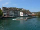 Wehr am Fluss Reuss ...