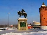 Памятник Дмитрию Донскому у стен Коломенского кремля. Памятник Дмитрию Донскому у стен Коломенского кремля.