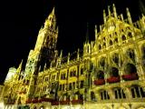 A városház éjszakája... The town hall night... A városház éjszakája... The town hall night...