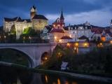 Loket by night