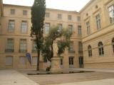 Cour Cour