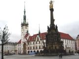 SLOUP NEJSVETEJSI TROJICE V OLOMOUCI A RADNICE SLOUP NEJSVETEJSI TROJICE V OLOMOUCI A RADNICE