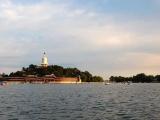 北海公园白塔(White Pagoda) 北海公园白塔(White Pagoda)