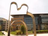 Cornellà - Parc tecnologic " World Trade Center Almeda Park" (plaça de la Pau / escultura de Ricard Vaccaro) Cornellà - Parc tecnologic " World Trade Center Almeda Park" (plaça de la Pau / escultura de Ricard Vaccaro)