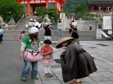 Monk, Otowa-san Kiyomizu-dera, Kyoto, Japan Monk, Otowa-san Kiyomizu-dera, Kyoto, Japan