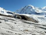Der neue Hüttenweg zur Monte Rosa Hütte. Der neue Hüttenweg zur Monte Rosa Hütte.