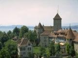 Südwestseite der Altstadt Murten mit Schloss