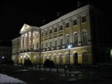 UW. (University of Warsaw by night) UW. (University of Warsaw by night)