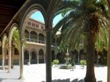 Patio del Hospital de San Juan de Dios Patio del Hospital de San Juan de Dios
