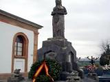 Monumento al Cabo Luis Noval, Oviedo, España Monumento al Cabo Luis Noval, Oviedo, España