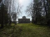 Усадебный Дом со стороны реки Логовежь (The farmstead house seeing from the Logovezh river) Усадебный Дом со стороны реки Логовежь (The farmstead house seeing from the Logovezh river)