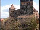 Nürnberger Kaiserburg "Fünfeckturm" und im Hintergrund der Turm "Luginsland" Nürnberger Kaiserburg "Fünfeckturm" und im Hintergrund der Turm "Luginsland"