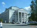 Драматический театр со стороны бул. Пушкина