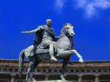 Statua equestre di Carlo III. Piazza del Plebiscito. Napoli Statua equestre di Carlo III. Piazza del Plebiscito. Napoli