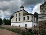 Восстанавливающийся храм на территории монастыря (07.07.2009)