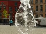 Jet d'eau sur la grand place de Mons Jet d'eau sur la grand place de Mons