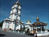 Вид На Колокольню и Собор Троицы Живоначальной в Почаевском монастыре Вид На Колокольню и Собор Троицы Живоначальной в Почаевском монастыре