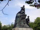 Малахов курган. Памятник на месте гибели адмирала Корнилова. Малахов курган. Памятник на месте гибели адмирала Корнилова.