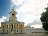 Свято-Екатерининский монастырь. Колокольня с надвратным храмом свт. Димитрия Ростовского. Северные врата монастыря Свято-Екатерининский монастырь. Колокольня с надвратным храмом свт. Димитрия Ростовского. Северные врата монастыря