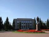 Здание районной администрации / administration building