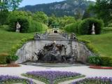 Linderhof kastély parkja, Neptun szökőkút Linderhof kastély parkja, Neptun szökőkút