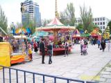 В центр города приехал лунопарк. :)) В центр города приехал лунопарк. :))