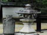御室仁和寺 御影堂前石灯