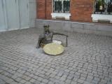 Памятник водопроводчику