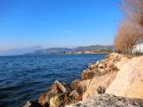 In riva al lago - Le prime passeggiate In riva al lago - Le prime passeggiate