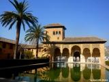 Reflejos en La Alhambra Reflejos en La Alhambra