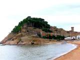 Castell de Tossa visto desde la playa. Tossa de Mar, Girona Castell de Tossa visto desde la playa. Tossa de Mar, Girona