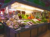 Colors al Mercat Central de València 1. El comers tradicional, que perdura a pesar dels supermercats i grans superficies, amb el seu meravellos color i atractiu. Colors al Mercat Central de València 1. El comers tradicional, que perdura a pesar dels supermercats i grans superficies, amb el seu meravellos color i atractiu.