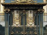 The gate of the Palais De Justice - Ворота, ведущие во Дворец Правосудия - Paris The gate of the Palais De Justice - Ворота, ведущие во Дворец Правосудия - Paris
