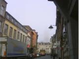 Petit matin, vers la Grand Place de Mons, dans la rue d’Havré. Petit matin, vers la Grand Place de Mons, dans la rue d’Havré.