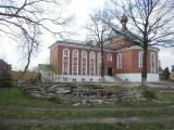 Garden and building at Pokrovsko-Vassilievskyi Moujskoi Monastery in Pavlovsky Posad