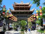 Cổng chùa Long Sơn (Long Son pagoda gate) Cổng chùa Long Sơn (Long Son pagoda gate)