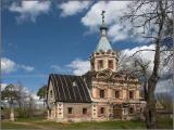 The Hrapovitskiy's Castle, church