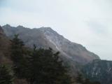 Mt. Unzen’s Fugendake (left) and Heisei-Shinzan peaks Mt. Unzen’s Fugendake (left) and Heisei-Shinzan peaks
