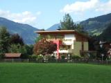 Haus in Mayrhofen - Nicht ganz stilecht Haus in Mayrhofen - Nicht ganz stilecht