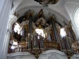 Németország,Weingarten,bencés apátság,hatalmas román Bazilika/1182/átéptették1715-1724-ben pompás barokk templommá!