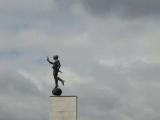 Hannover ( Der "olympische Fackelträger" von Hermann Scheuernstuhl. ) Juli 2011 Hannover ( Der "olympische Fackelträger" von Hermann Scheuernstuhl. ) Juli 2011
