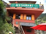 Restaurant Refugi de la Fondue (waiter on balcony). Restaurant Refugi de la Fondue (waiter on balcony).
