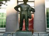 MacArthur statue, Norfolk