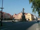 Chrudim Markt, Westseite und Pestsäule Chrudim Markt, Westseite und Pestsäule