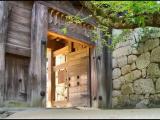 Last gate before the long courtyard