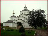 Рыльск. Свято-Николаевский монастырь. Церковь Воздвижения креста Господня, Собор Николая Чудотворца Рыльск. Свято-Николаевский монастырь. Церковь Воздвижения креста Господня, Собор Николая Чудотворца